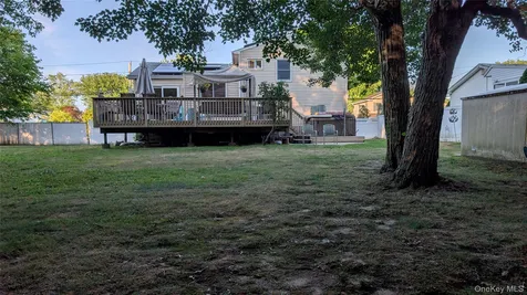 348 W 24th Street Deer Park NY 11729