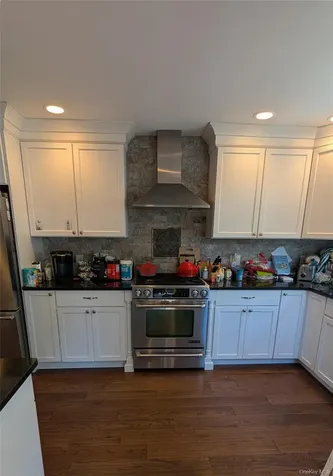 348 W 24th Street Deer Park NY 11729