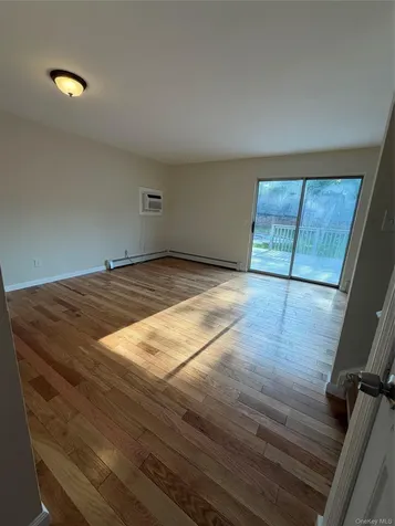 502 Harbor View Court Beacon NY 12508