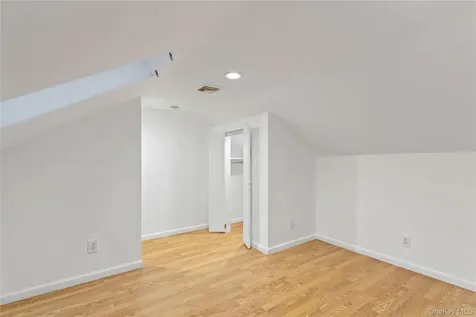 14 Bayville Avenue Bayville NY 11709