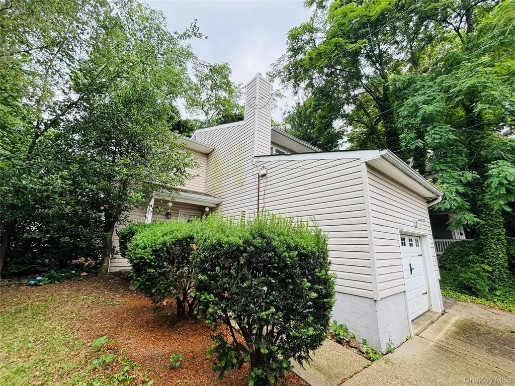 3 Altamont Avenue Sea Cliff NY 11579