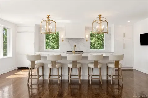 86 White Hill Road Cold Spring Harbor NY 11724