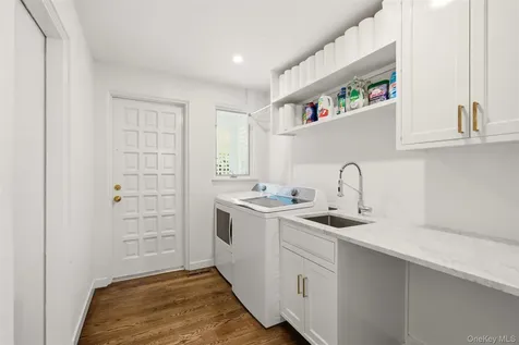 86 White Hill Road Cold Spring Harbor NY 11724