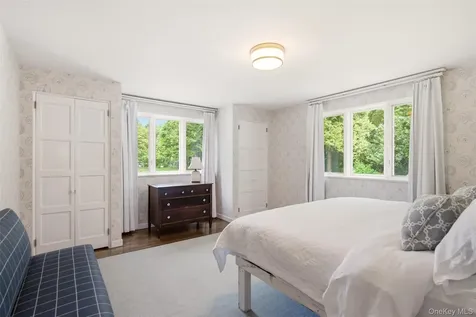 86 White Hill Road Cold Spring Harbor NY 11724