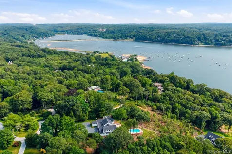 86 White Hill Road Cold Spring Harbor NY 11724