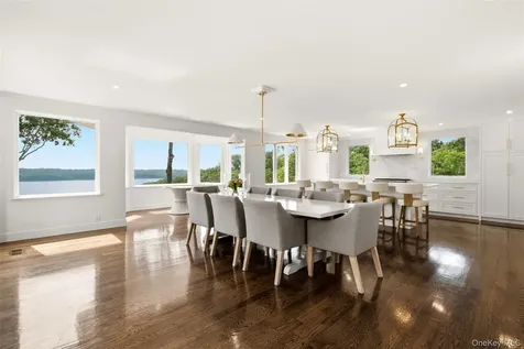 86 White Hill Road Cold Spring Harbor NY 11724