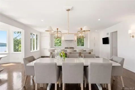 86 White Hill Road Cold Spring Harbor NY 11724