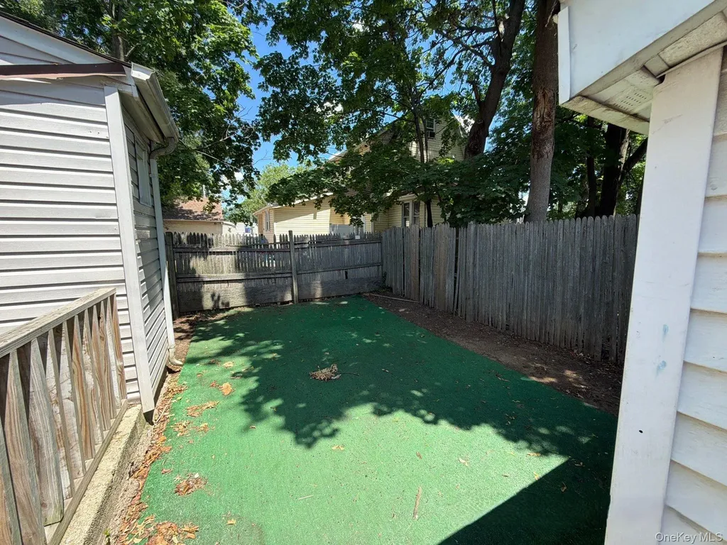 30 Pierson Avenue Hempstead NY 11550