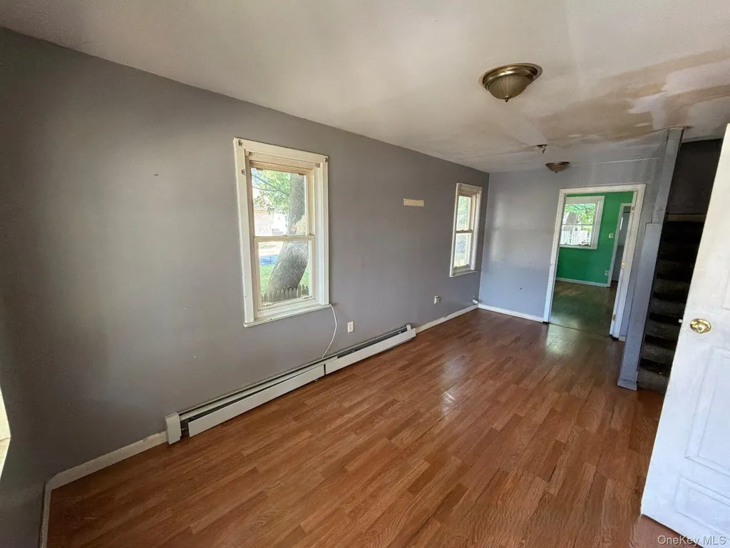 30 Pierson Avenue Hempstead NY 11550