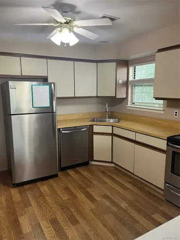 1 Atlantic Avenue Farmingdale NY 11735