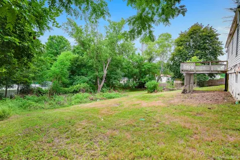 30 Smith Road Pleasant Valley NY 12569
