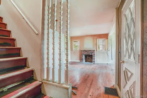 30 Smith Road Pleasant Valley NY 12569