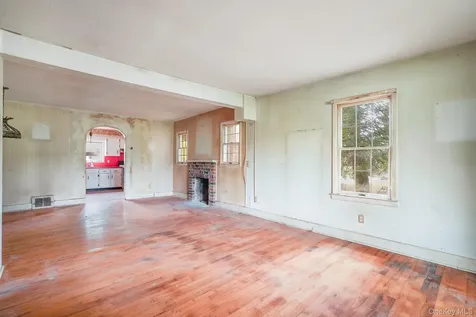 30 Smith Road Pleasant Valley NY 12569