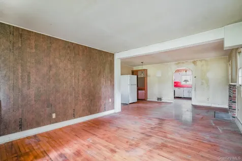 30 Smith Road Pleasant Valley NY 12569