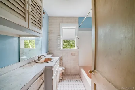 30 Smith Road Pleasant Valley NY 12569