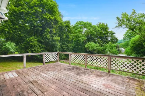 30 Smith Road Pleasant Valley NY 12569