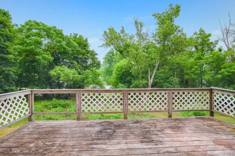 30 Smith Road Pleasant Valley NY 12569