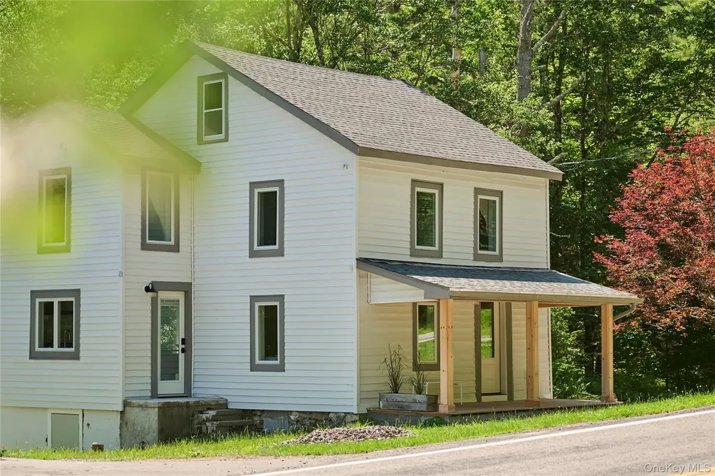 433 County Road 116 Cochecton NY 12726