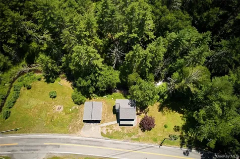 433 County Road 116 Cochecton NY 12726