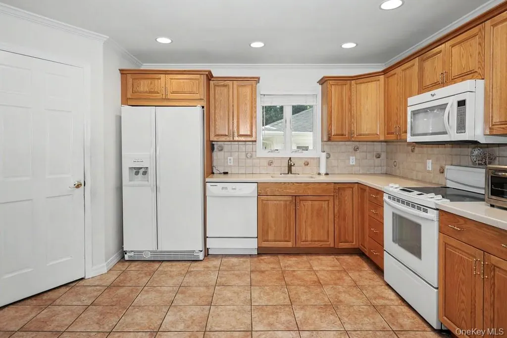305 Nielson Street Dix Hills NY 11746