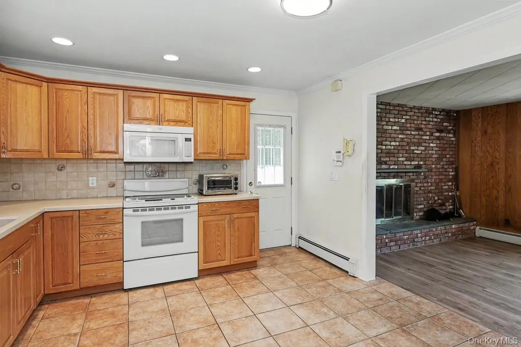 305 Nielson Street Dix Hills NY 11746