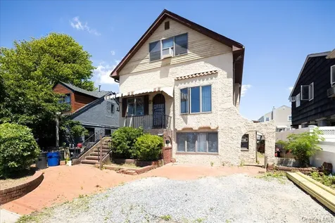 1036 California Place N Island Park NY 11558
