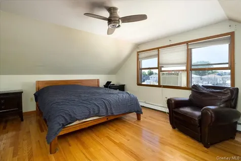 1036 California Place N Island Park NY 11558