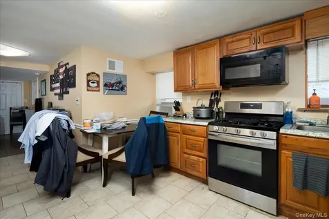 1036 California Place N Island Park NY 11558