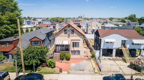 1036 California Place N Island Park NY 11558