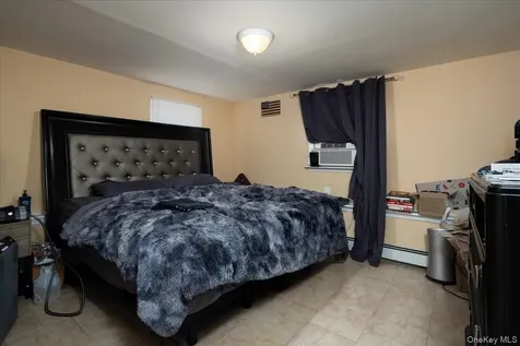 1036 California Place N Island Park NY 11558