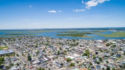 1036 California Place N Island Park NY 11558
