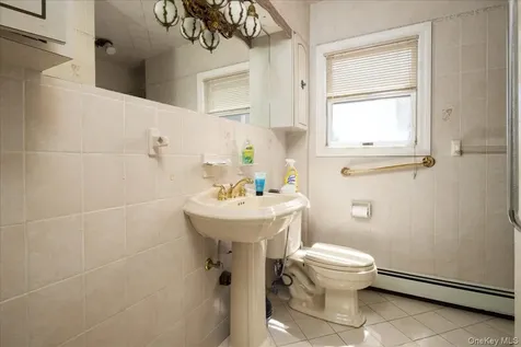 1036 California Place N Island Park NY 11558