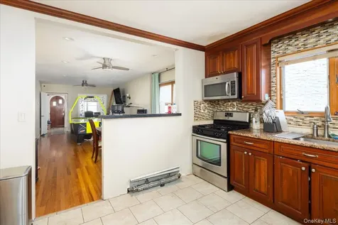 1036 California Place N Island Park NY 11558