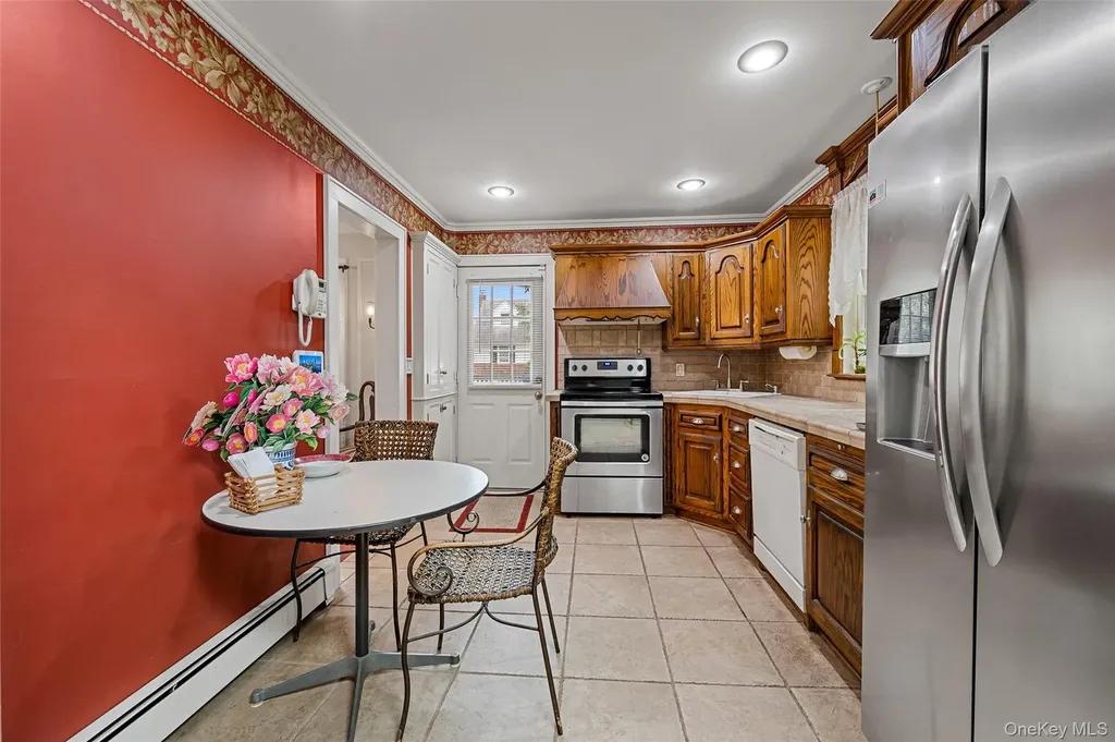 612 Hughes Street Bellmore NY 11710