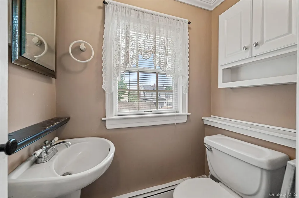 612 Hughes Street Bellmore NY 11710