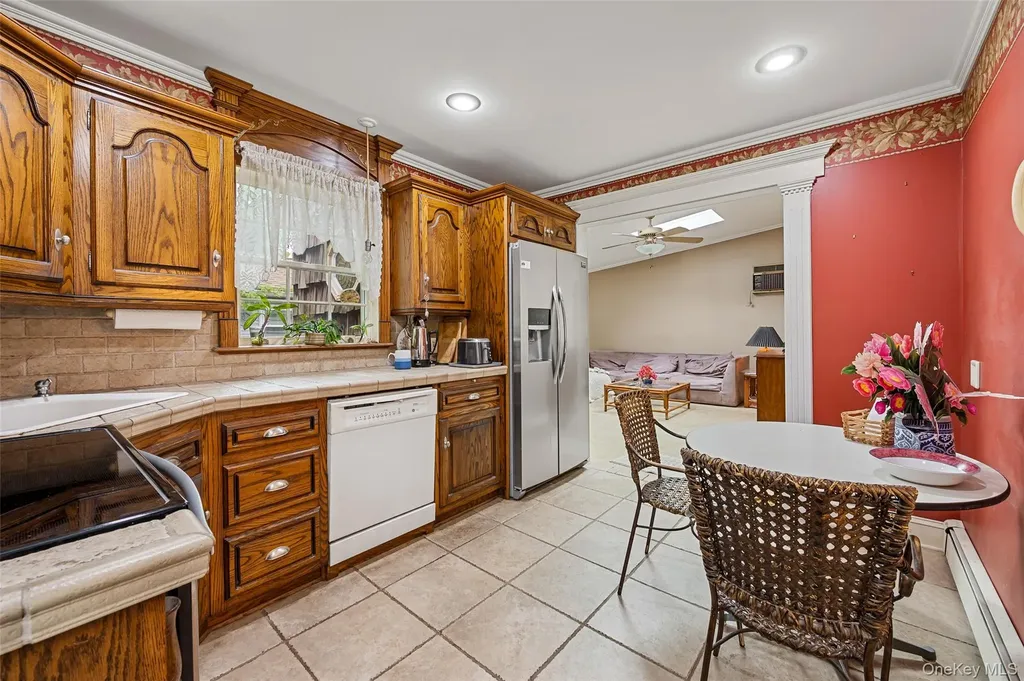 612 Hughes Street Bellmore NY 11710