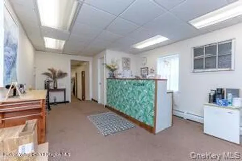 141 Ulster Avenue Saugerties NY 12477