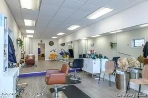 141 Ulster Avenue Saugerties NY 12477
