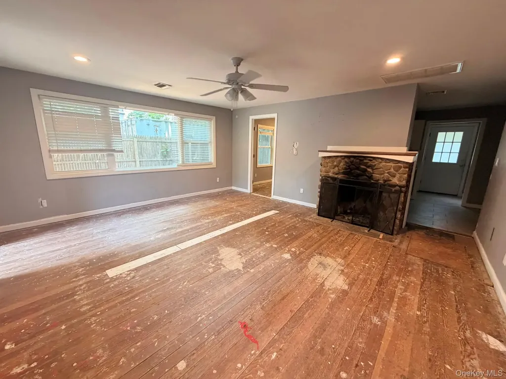 93 Lynbrook Drive Sound Beach NY 11789