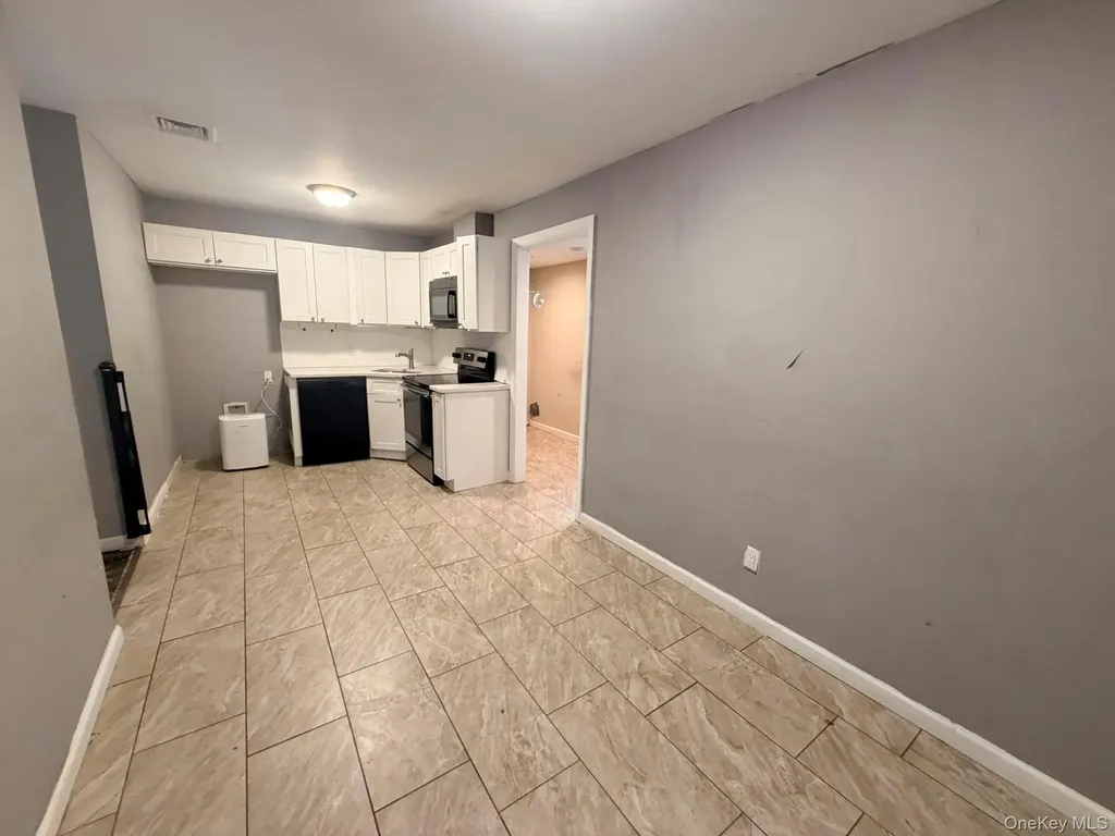 93 Lynbrook Drive Sound Beach NY 11789