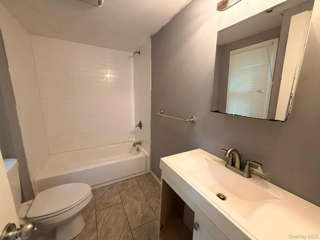 93 Lynbrook Drive Sound Beach NY 11789