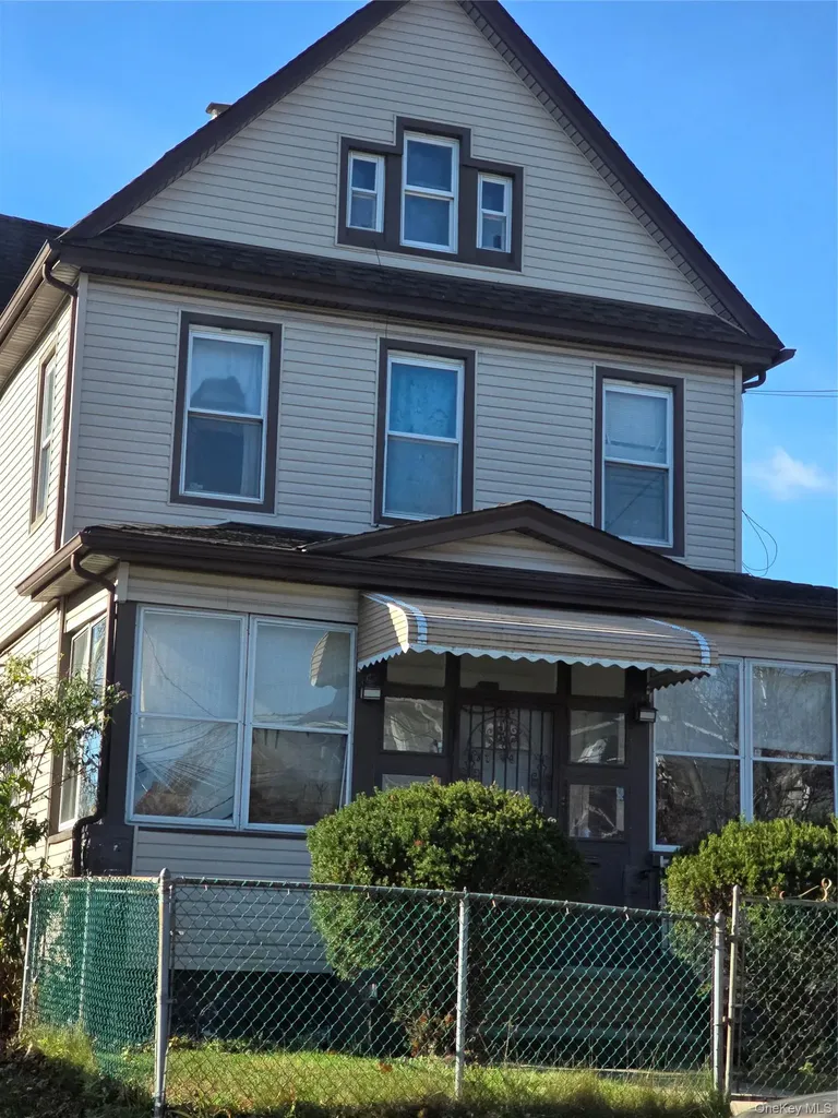 13760 Bedell Street Springfield Gardens NY 11413