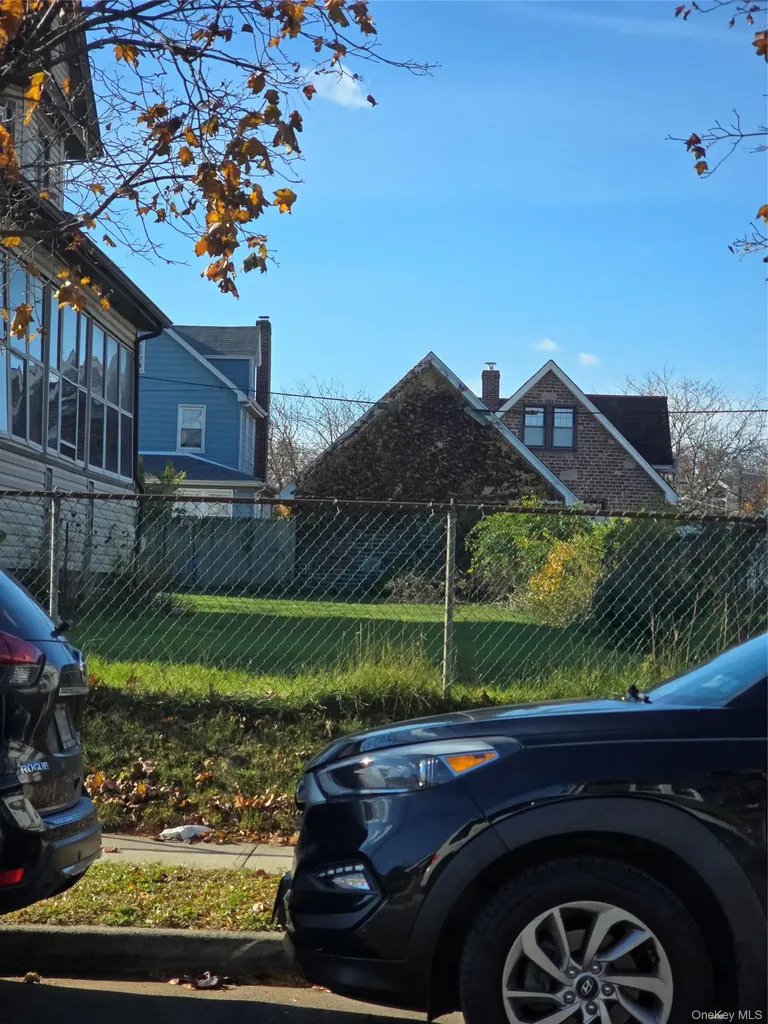 13760 Bedell Street Springfield Gardens NY 11413