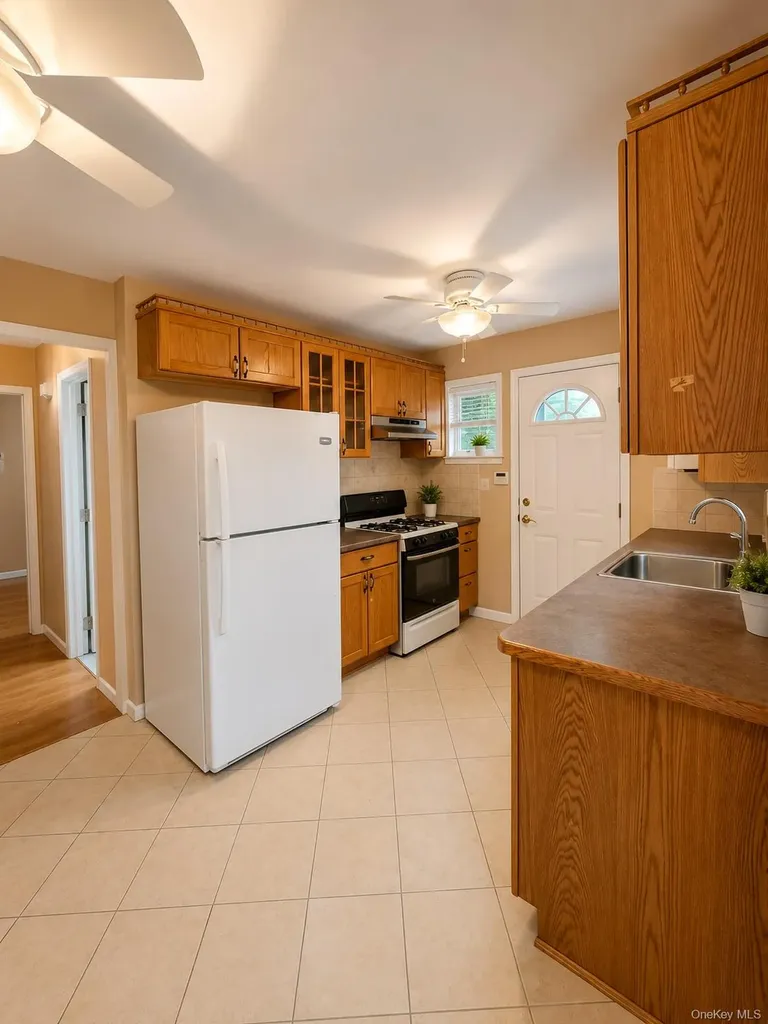 54 Capt Shankey Drive Garnerville NY 10923