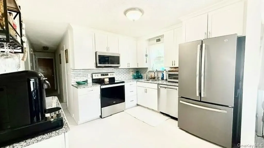 26 Robinwood Street Mastic NY 11950