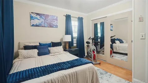 1634 N Gardiner Drive Bay Shore NY 11706