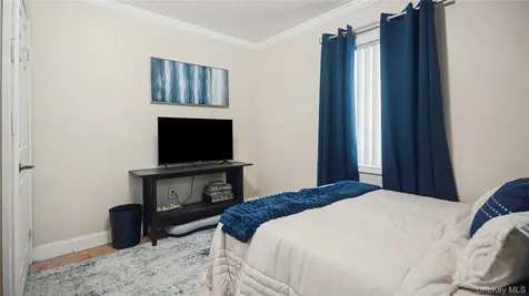1634 N Gardiner Drive Bay Shore NY 11706