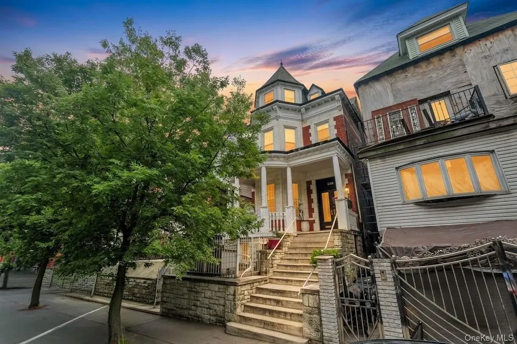 330 E 198th Street Bronx NY 10458
