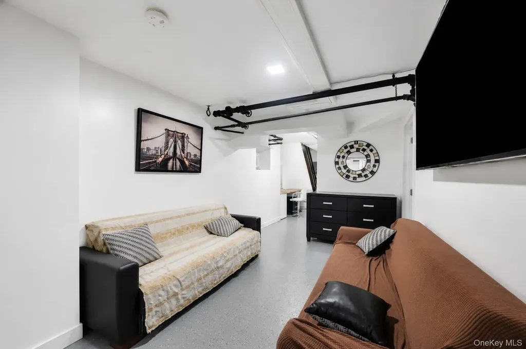 330 E 198th Street Bronx NY 10458