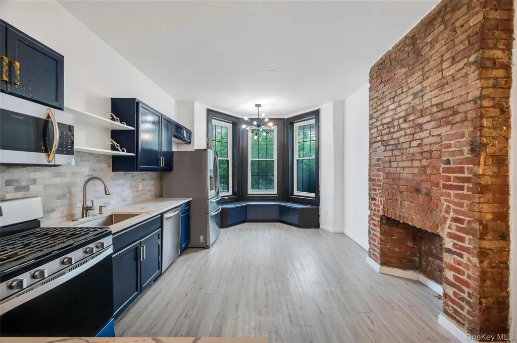 330 E 198th Street Bronx NY 10458